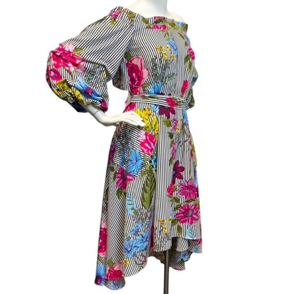 GRACIA Off-the-Shoulder Open Back Floral Midi Dress - Picture 4 of 6